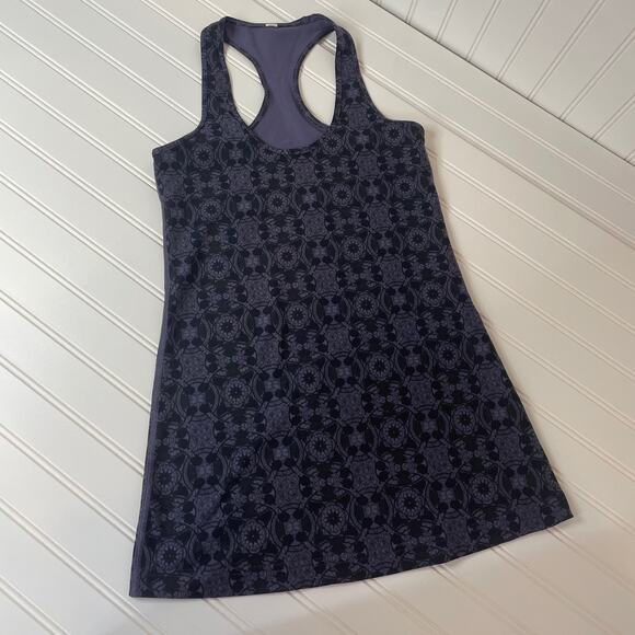 Lululemon Women’s Gray Print Racerback Tank Size 6 Sports Running Workout - Picture 1 of 6